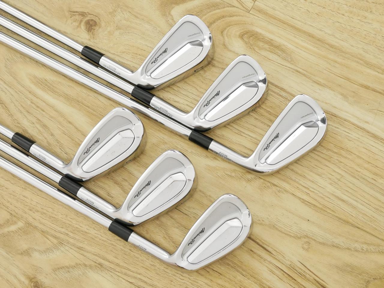 Iron set : Mizuno : ชุดเหล็ก Mizuno Pro 520 Forged (ปี 2021 นุ่มมาก) มีเหล็ก 5-Pw (6 ชิ้น) ก้านเหล็ก Dynamic Gold 105 R300