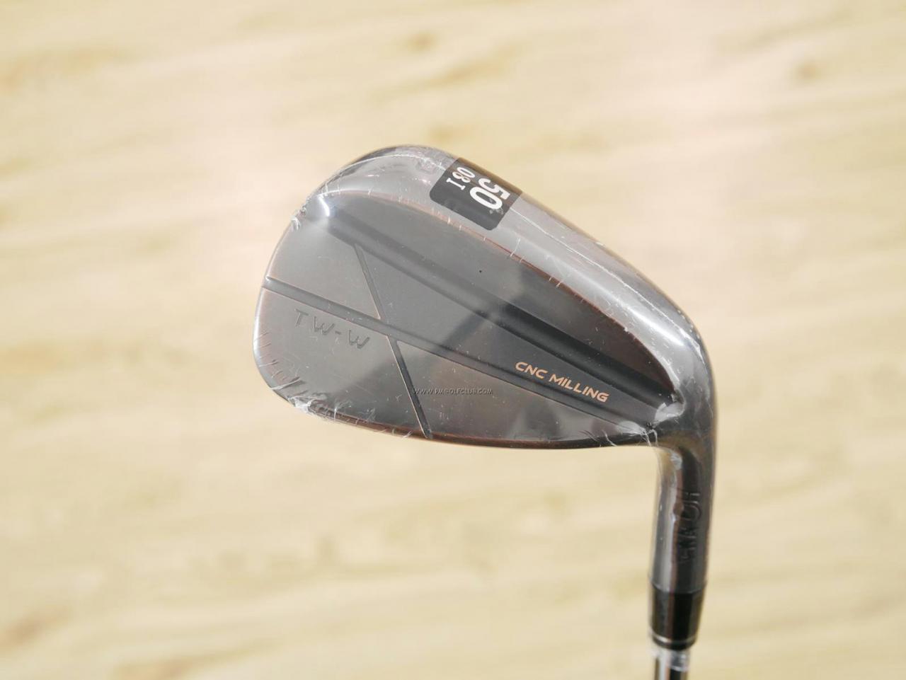 Wedge : Honma : **ของใหม่ ยังไม่แกะพลาสติก** Wedge Honma Tour World TW-W CNC Milled Copper (รุ่นล่าสุด ออกปี 2024) Loft 50 ก้านเหล็ก Dynamic Gold S200