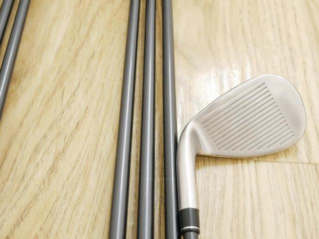 Iron set : Taylormade : ชุดเหล็ก Taylormade Stealth HD (ออกปี 2022 Japan Spec. ใบใหญ่มาก ตีง่ายสุดๆ) มีเหล็ก 6-Pw,Aw,Sw (7 ชิ้น) ก้านกราไฟต์ Mitsubishi Tensei TM60 Flex S