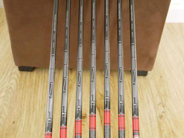 Iron set : Taylormade : ชุดเหล็ก Taylormade Stealth HD (ออกปี 2022 Japan Spec. ใบใหญ่มาก ตีง่ายสุดๆ) มีเหล็ก 6-Pw,Aw,Sw (7 ชิ้น) ก้านกราไฟต์ Mitsubishi Tensei TM60 Flex S