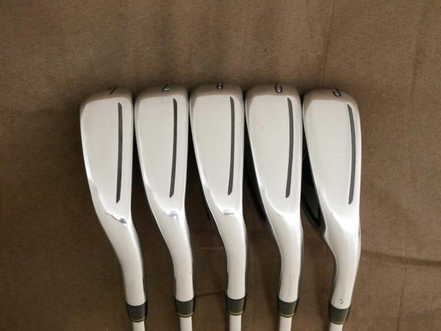 Iron set : Taylormade : ชุดเหล็ก Taylormade Gloire G (รุ่นท๊อปสุด ตีไกลมากๆ เหล็ก 7 Loft 26.5 หน้าเด้ง) มีเหล็ก 6-Pw (5 ชิ้น) ก้านเหล็ก NS Pro 830 Flex S