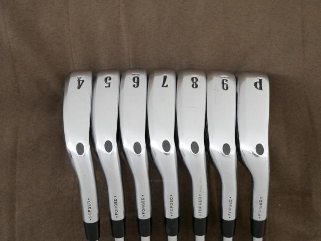 Iron set : Callaway : ชุดเหล็ก Callaway X-Tour (Forged) มีเหล็ก 4-Pw (7 ชิ้น) ก้านเหล็ก Precision Super Lite Flex S