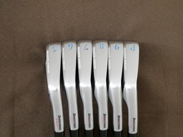 Iron set : Bridgestone : ชุดเหล็ก Bridgestone J36 Forged (นุ่ม แน่น) มีเหล็ก 5-PW (6 ชิ้น) ก้านเหล็ก NS Pro 950 Flex R