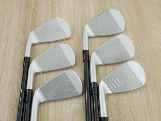 Iron set : Taylormade : **ของใหม่ ยังไม่แกะพลาสติก**ชุดเหล็ก Taylormade P770 Forged (รุ่นปี 2023 นุ่ม แน่น)  มีเหล็ก 5-Pw (6 ชิ้น) ก้านกราไฟต์ Mitsubishi Diamana Thump i95 Flex S