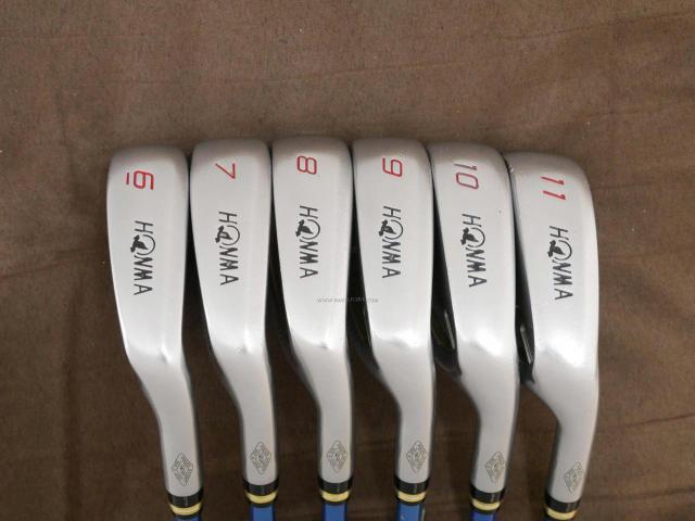 Iron set : Honma : ชุดเหล็ก Honma Beres IS-05 Forged (ปี 2017) มีเหล็ก 6-11 (6 ชิ้น ระยะเทียบเท่า 5-Pw ของรุ่นอื่นๆ) ก้าน ARMRQ ∞ (53) Flex R (2 ดาว)