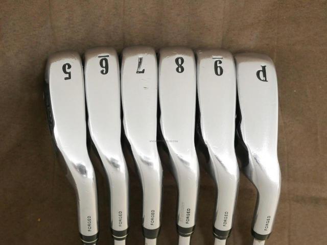 Iron set : Callaway : ชุดเหล็ก Callaway ERC Hot (Forged) มีเหล็ก 5-Pw (6 ชิ้น) ก้านเหล็ก NS Pro 950 Flex S