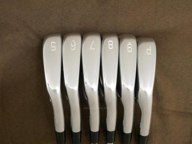 Iron set : Mizuno : ชุดเหล็ก Mizuno JPX 923 Forged (ออกปี 2023 ตัวท๊อป นุ่ม แน่น) มีเหล็ก 5-Pw (6 ชิ้น) ก้านเหล็ก NS Pro Modus 105 Flex R