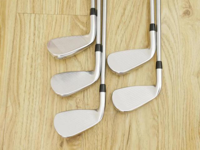 Iron set : Titleist : ชุดเหล็ก Titleist VG3 Type D Forged (รุ่นปี 2019 Japan Spec. ตีง่ายและไกลที่สุดของ Titleist) มีเหล็ก 6-Pw (5 ชิ้น) ก้านกราไฟต์ Flex S