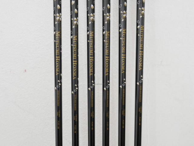 Iron set : Other Brand : **ของใหม่ ยังไม่แกะพลาสติก** ชุดเหล็ก Mutsumi Honma MH777 One Length (ใบใหญ่ ตีง่าย ไกล) มีเหล็ก 5-Pw (6 ชิ้น) ก้านกราไฟต์ Flex SR