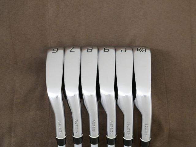 Iron set : Fourteen : ชุดเหล็ก Fourteen TC544 Forged (ปี 2018 นุ่มมากๆ) มีเหล็ก 6-Pw,Aw (6 ชิ้น) ก้านกราไฟต์ Flex R