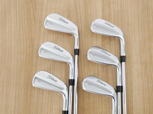 Iron set : Titleist : ชุดเหล็ก Titleist T100 Forged (รุ่นล่าสุด ออกปี 2023 นุ่ม แน่น คม) มีเหล็ก 5-Pw (6 ชิ้น) ก้านเหล็ก Dynamic Gold S200