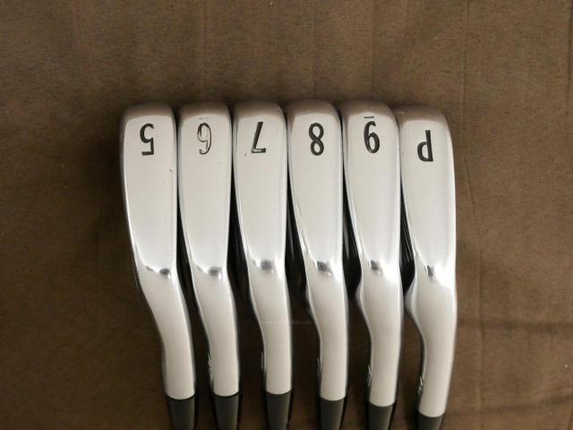 Iron set : Titleist : ชุดเหล็ก Titleist AP2 716 Forged มีเหล็ก 5-Pw (6 ชิ้น) ก้านกราไฟต์ Fujikura Pro 67 Flex R