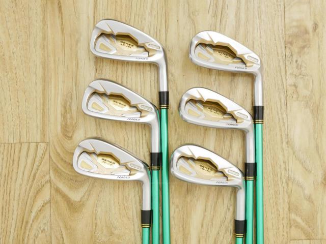 Iron set : Honma : ชุดเหล็ก Honma Beres IS-05 Forged (ปี 2017) มีเหล็ก 6-11 (6 ชิ้น ระยะเทียบเท่า 5-Pw ของรุ่นอื่นๆ) ก้าน ARMRQ ∞ (44) Flex R (2 ดาว)