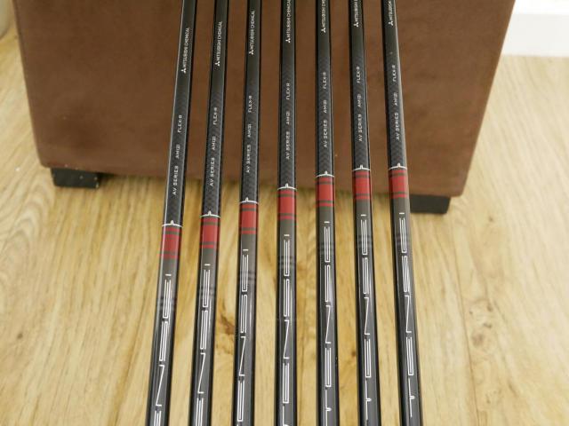 Iron set : Titleist : ชุดเหล็ก Titleist T300 (ปี 2022) มีเหล็ก 5-Pw,48 (7 ชิ้น) ก้านกราไฟต์ Mitsubishi TENSEI AM2 Flex R