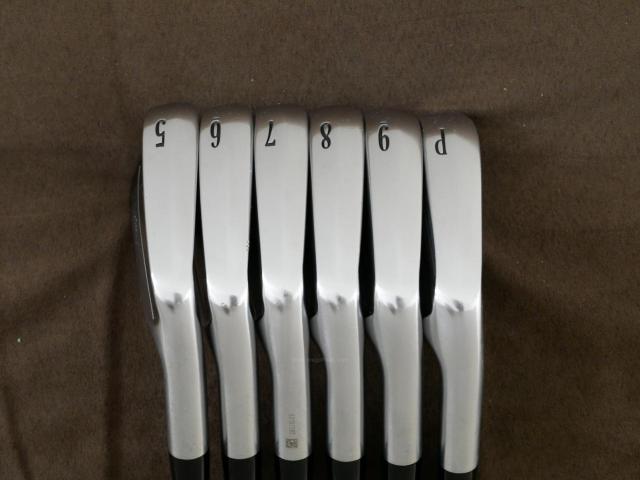 Iron set : Other Brand : ชุดเหล็ก Srixon Z-Forged (รุ่นปี 2020) มีเหล็ก 5-Pw (6 ชิ้น) ก้านเหล็ก NS Pro Modus 120 Flex S