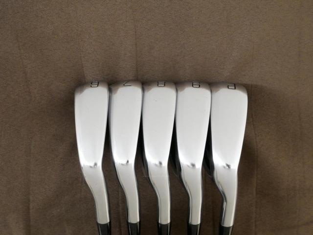 Iron set : Mizuno : ชุดเหล็ก Mizuno JPX 825 XD มีเหล็ก 6-Pw (5 ชิ้น) ก้านกราไฟต์ Flex R