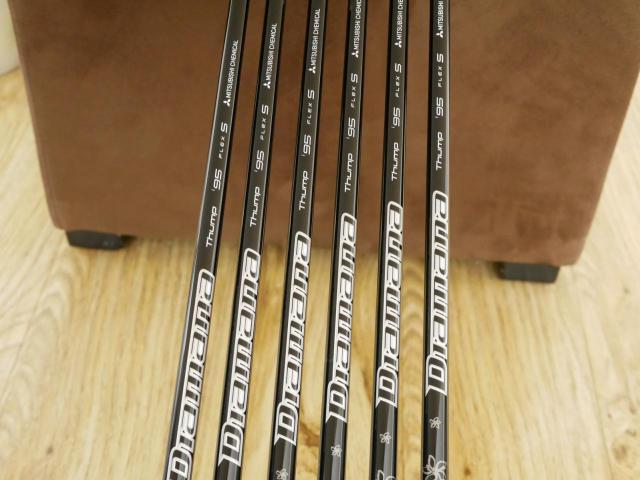 Iron set : Taylormade : **ของใหม่ ยังไม่แกะพลาสติก**ชุดเหล็ก Taylormade P770 Forged (รุ่นปี 2023 นุ่ม แน่น)  มีเหล็ก 5-Pw (6 ชิ้น) ก้านกราไฟต์ Mitsubishi Diamana Thump i95 Flex S