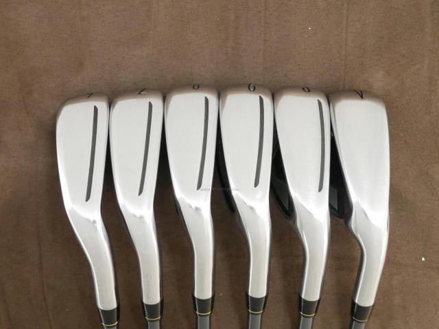 Iron set : Taylormade : ชุดเหล็ก Taylormade Gloire G (รุ่นท๊อปสุด ตีไกลมากๆ เหล็ก 7 Loft 26.5 หน้าเด้ง) มีเหล็ก 6-Pw,Aw (6 ชิ้น) ก้านกราไฟต์ Flex R