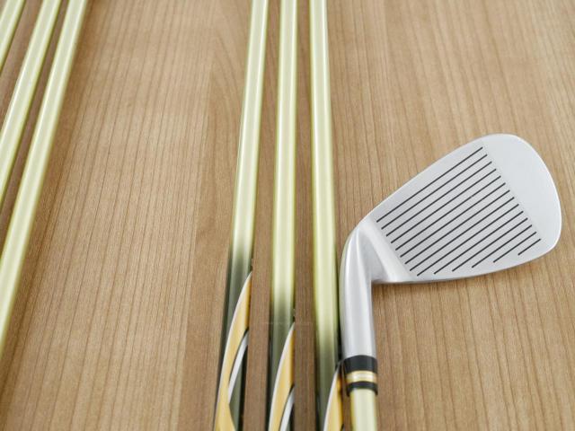 Iron set : Honma : ชุดเหล็ก Honma Beres IS-03 (ปี 2015 หน้าเด้ง Forged) มีเหล็ก 6-11,Aw (7 ชิ้น เทียบเท่า 4-Pw) ก้าน ARMRQ 8 (49) FLex R (2 ดาว)