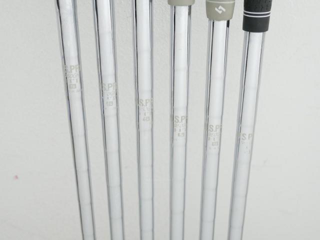 Iron set : Fourteen : ชุดเหล็ก Fourteen TC-530 Forged (นุ่มมากๆ เป็นเหล็ก S25C) มีเหล็ก 5-Pw (6 ชิ้น) ก้านเหล็ก NS Pro 950 Flex S