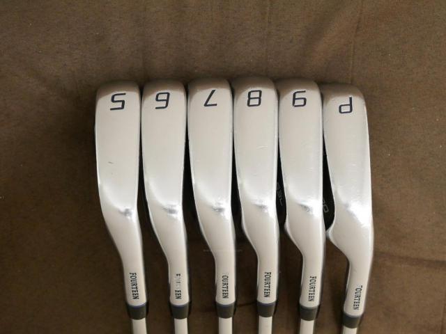 Iron set : Fourteen : ชุดเหล็ก Fourteen TC-530 Forged (นุ่มมากๆ เป็นเหล็ก S25C) มีเหล็ก 5-Pw (6 ชิ้น) ก้านเหล็ก NS Pro 950 Flex S