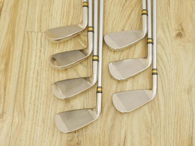 Iron set : Other Brand : ชุดเหล็ก Quelot Aerial (ใบใหญ่ ตีง่าย ไกล) มีเหล็ก 5-Pw,Aw (7 ชิ้น) ก้านกราไฟต์ Fujikura MCI 50 Flex R