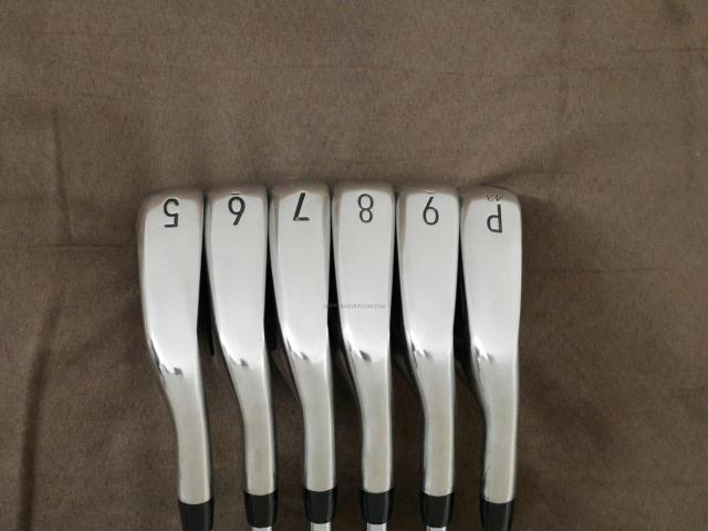 Iron set : Titleist : ชุดเหล็ก Titleist T300 (ออกปี 2019) มีเหล็ก 5-Pw (6 ชิ้น) ก้านเหล็ก NS Pro Modus 105 Flex R