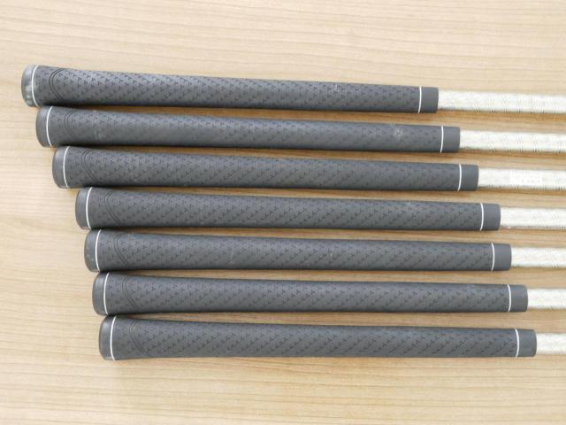 Iron set : Katana : ชุดเหล็ก Katana Sword ATC-700 (หน้าเด้ง) มีเหล็ก 6-Pw,Aw,Sw (7 ชิ้น) ก้านกราไฟต์ Fujikura Motore Flex R