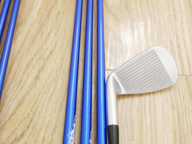 Iron set : Mizuno : ชุดเหล็ก Mizuno JPX 900 Forged (นุ่มมาก ตีง่าย ระยะดี) มีเหล็ก 5-Pw,Aw (7 ชิ้น) ก้านกราไฟต์ Flex SR