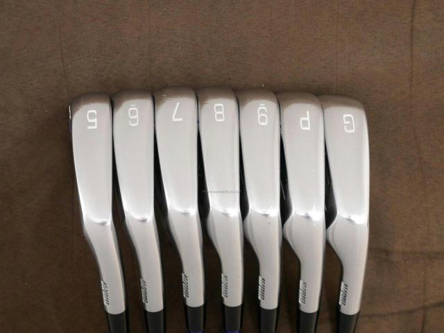 Iron set : Mizuno : ชุดเหล็ก Mizuno JPX 900 Forged (นุ่มมาก ตีง่าย ระยะดี) มีเหล็ก 5-Pw,Aw (7 ชิ้น) ก้านกราไฟต์ Flex SR