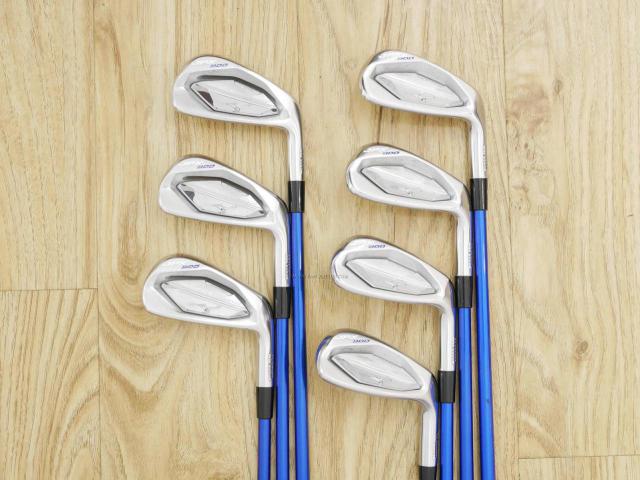 Iron set : Mizuno : ชุดเหล็ก Mizuno JPX 900 Forged (นุ่มมาก ตีง่าย ระยะดี) มีเหล็ก 5-Pw,Aw (7 ชิ้น) ก้านกราไฟต์ Flex SR