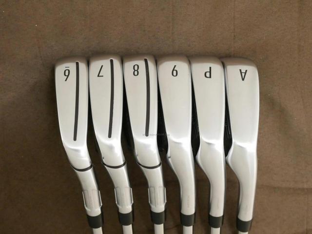 Iron set : Taylormade : ชุดเหล็ก Taylormade Qi (รุ่นล่าสุด ออกปี 2024 Japan Spec.) มีเหล็ก 6-Pw,Aw (6 ชิ้น) ก้านเหล็ก NS Pro 910GH Flex S