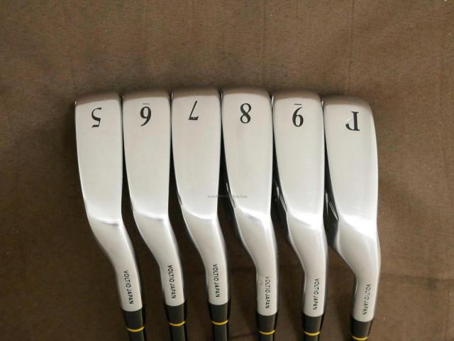 Iron set : Katana : ชุดเหล็ก Katana Voltio II Hi Forged มีเหล็ก 5-Pw (6 ชิ้น) ก้านกราไฟต์ Tour AD VT-5 Flex R