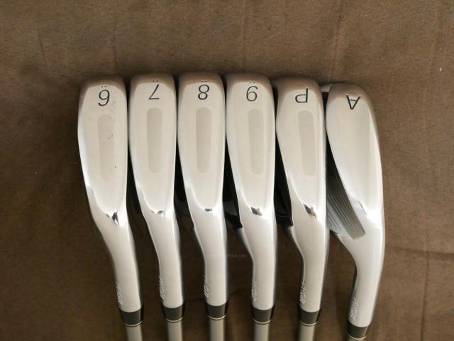 Iron set : PRGR : ชุดเหล็ก PRGR RS Titanium Face (ออกปี 2017 ตีไกล) มีเหล็ก 6-Pw,Aw (6 ชิ้น) ก้านกราไฟต์ M-40 (Flex SR)