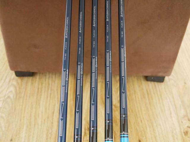 Iron set : Taylormade : ชุดเหล็ก Taylormade SIM 2 MAX (ออกปี 2021 Japan Spec.) มีเหล็ก 6-Pw (5 ชิ้น) ก้านกราไฟต์ Mitsubishi TENSEI TM60 Flex R