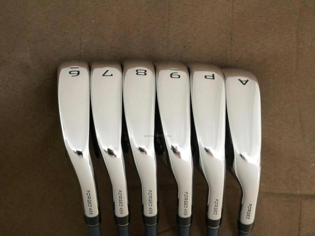 Iron set : Callaway : ชุดเหล็ก Callaway Paradym (รุ่นปี 2023 Japan Spec.) มีเหล็ก 6-Pw,Aw (6 ชิ้น) ก้านกราไฟต์ Fujikura VENTUS TR 5 Flex R