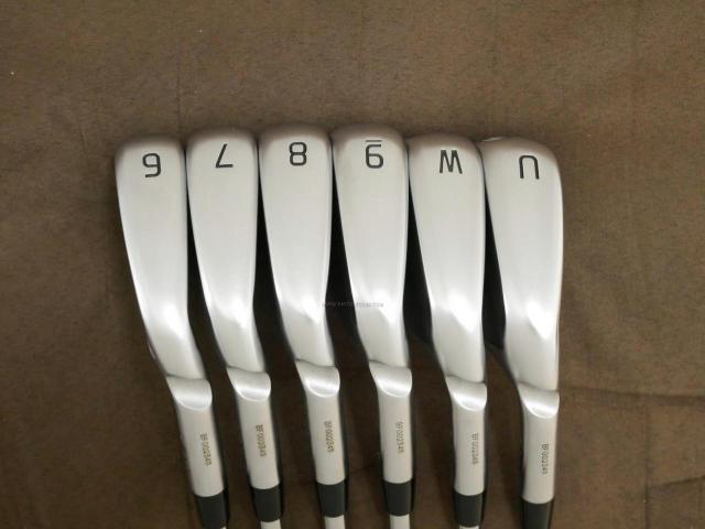 Iron set : Ping : ชุดเหล็ก Ping i530 Forged (รุ่นล่าสุด ออกปี 2024) มีเหล็ก 6-Pw,Aw (6 ชิ้น) ก้านเหล็ก NS Pro 750 NEO Flex S