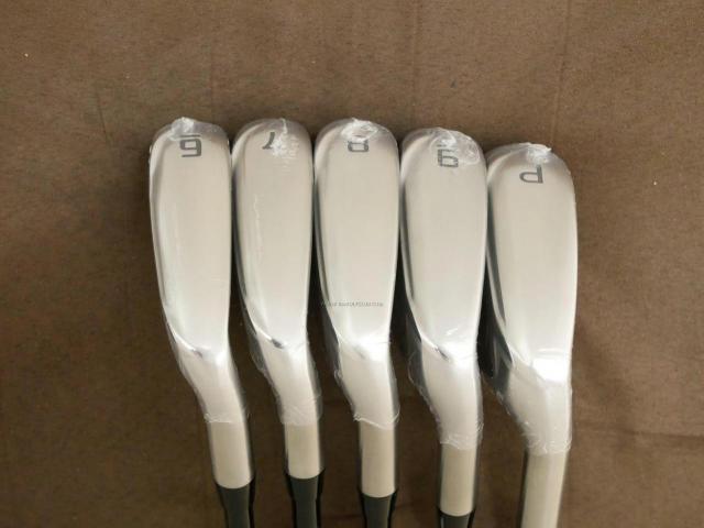 Iron set : Other Brand : **ของใหม่ ยังไม่แกะพลาสติก** ชุดเหล็ก Cobra Aerojet (ออกปี 2023 ตีง่าย ไกล) มีเหล็ก 6-Pw (5 ชิ้น) ก้านกราไฟต์ Fujikura Speeder NX Flex S