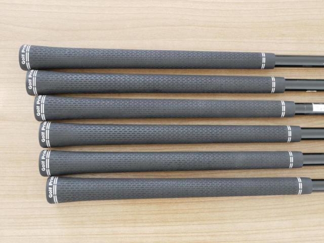 Iron set : Titleist : ชุดเหล็ก Titleist T300 (ออกปี 2019) มีเหล็ก 6-Pw,48 (6 ชิ้น) ก้านกราไฟต์ Mitsubishi KUROKAGE 60i Flex R