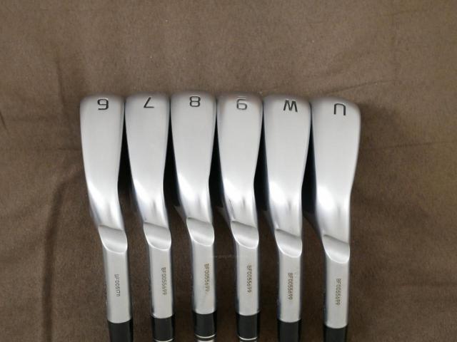 Iron set : Ping : ชุดเหล็ก Ping i530 Forged (รุ่นล่าสุด ออกปี 2024) มีเหล็ก 6-Pw,Aw (6 ชิ้น) ก้านกราไฟต์ Fujikura MCI 60 Flex S