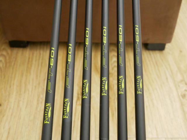 Iron set : Fourteen : ชุดเหล็ก Fourteen PC-3 (ปี 2022 ตีง่าย หน้าเด้ง) มีเหล็ก 5-Pw (6 ชิ้น) ก้านกราไฟต์ Flex R