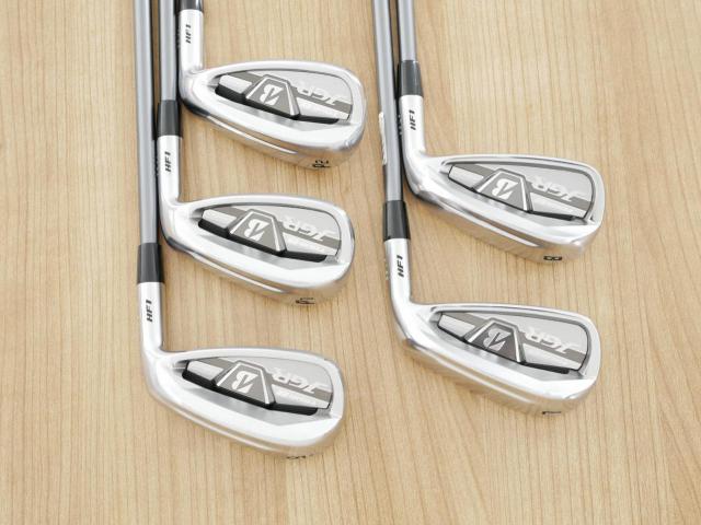 Iron set : Bridgestone : ชุดเหล็ก Bridgestone Tour B JGR HF1 Forged (รุ่นปี 2018 ตีไกลกว่าปกติ 2 เบอร์) มีเหล็ก 7-P1,P2 (5 ชิ้น) ก้านกราไฟต์ Fujikura Air Speeder (R)