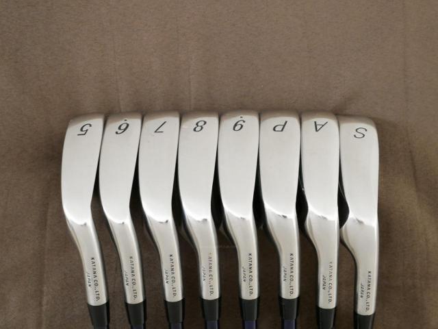 Iron set : Katana : ชุดเหล็ก Katana TM-740 มีเหล็ก 5-Pw,Aw,Sw (8 ชิ้น) ก้านกราไฟต์ Flex R