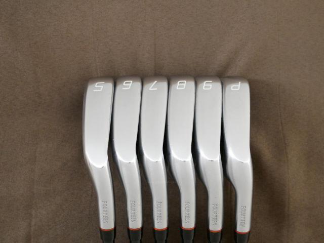 Iron set : Fourteen : ชุดเหล็ก Fourteen PC-555 (ตีง่าย ไกล) มีเหล็ก 5-Pw (6 ชิ้น) ก้านกราไฟต์ Flex S