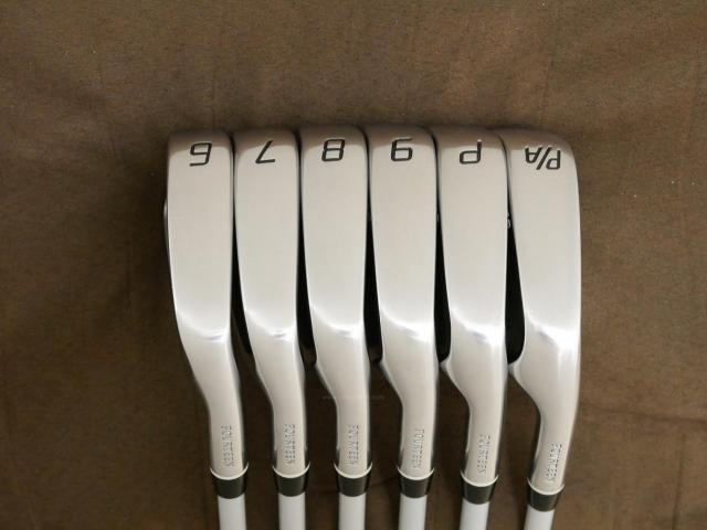 Iron set : Fourteen : ชุดเหล็ก Fourteen TC544 Forged (ปี 2018 นุ่มมากๆ) มีเหล็ก 6-Pw,Aw (6 ชิ้น) ก้านกราไฟต์ Flex R