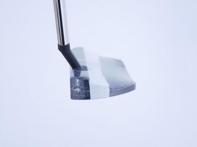 Putter : All : **ของใหม่ ยังไม่แกะพลาสติก** พัตเตอร์ Odyssey White Hot VERSA THREE T S (ออกปี 2023) ก้าน Stroke LAB ยาว 33 นิ้ว