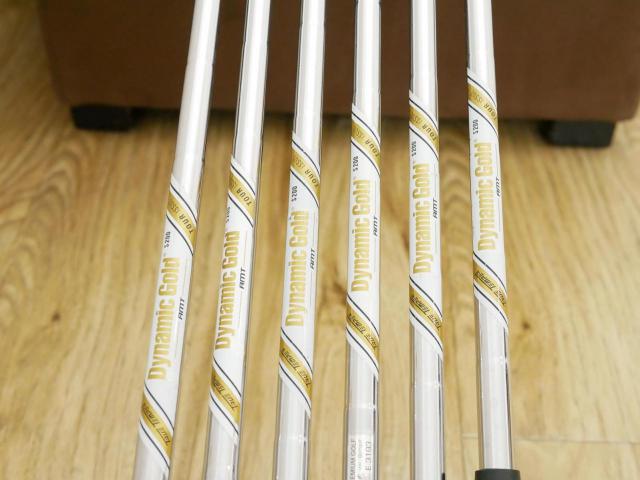 Iron set : Taylormade : ชุดเหล็ก Taylormade P770 Forged (ปี 2018 นุ่ม แน่น) มีเหล็ก 5-Pw (6 ชิ้น) ก้านเหล็ก Dynamic Gold AMT S200