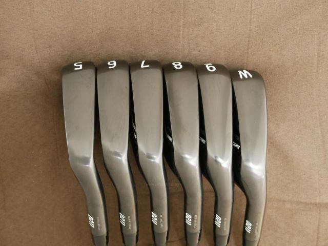 Iron set : PXG : ชุดเหล็ก PXG 0211 XCOR 2 Xtreme Dark (รุ่นปี 2023 หน้าเด้ง ตีไกลมากๆ) มีเหล็ก 5-Pw (6 ชิ้น) ก้านกราไฟต์ Mitsubishi MMT 70 Flex R