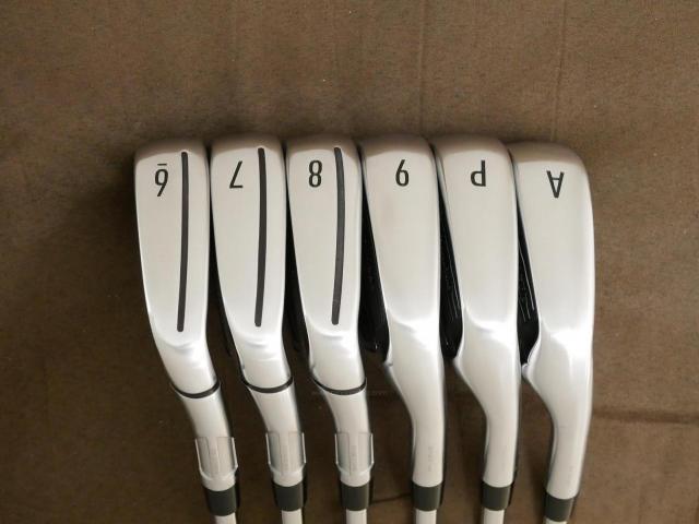 Iron set : Taylormade : ชุดเหล็ก Taylormade Qi (รุ่นล่าสุด ออกปี 2024 Japan Spec.) มีเหล็ก 6-Pw,Aw (6 ชิ้น) ก้านเหล็ก NS Pro 820GH Flex R