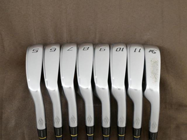 Iron set : Honma : **ก้าน 3 ดาว** ชุดเหล็ก Honma Beres MG801 (Forged) มีเหล็ก 5-11,Sw (8 ชิ้น) ก้าน ARMRQ B54 Flex S (3 ดาว)